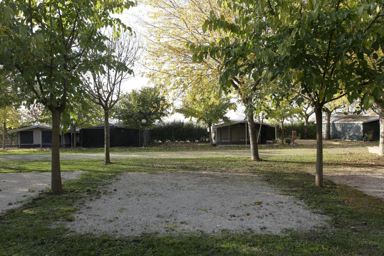 פסקיארה דל גארדה Camping Da Giovanni מראה חיצוני תמונה